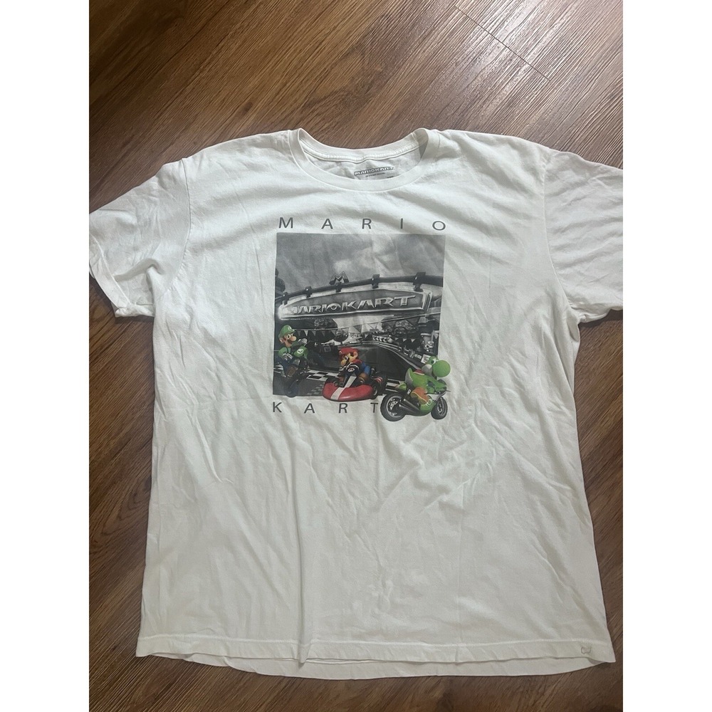 Super Mario Kart Graphic‎ Tee Shirt 2XL Video Game